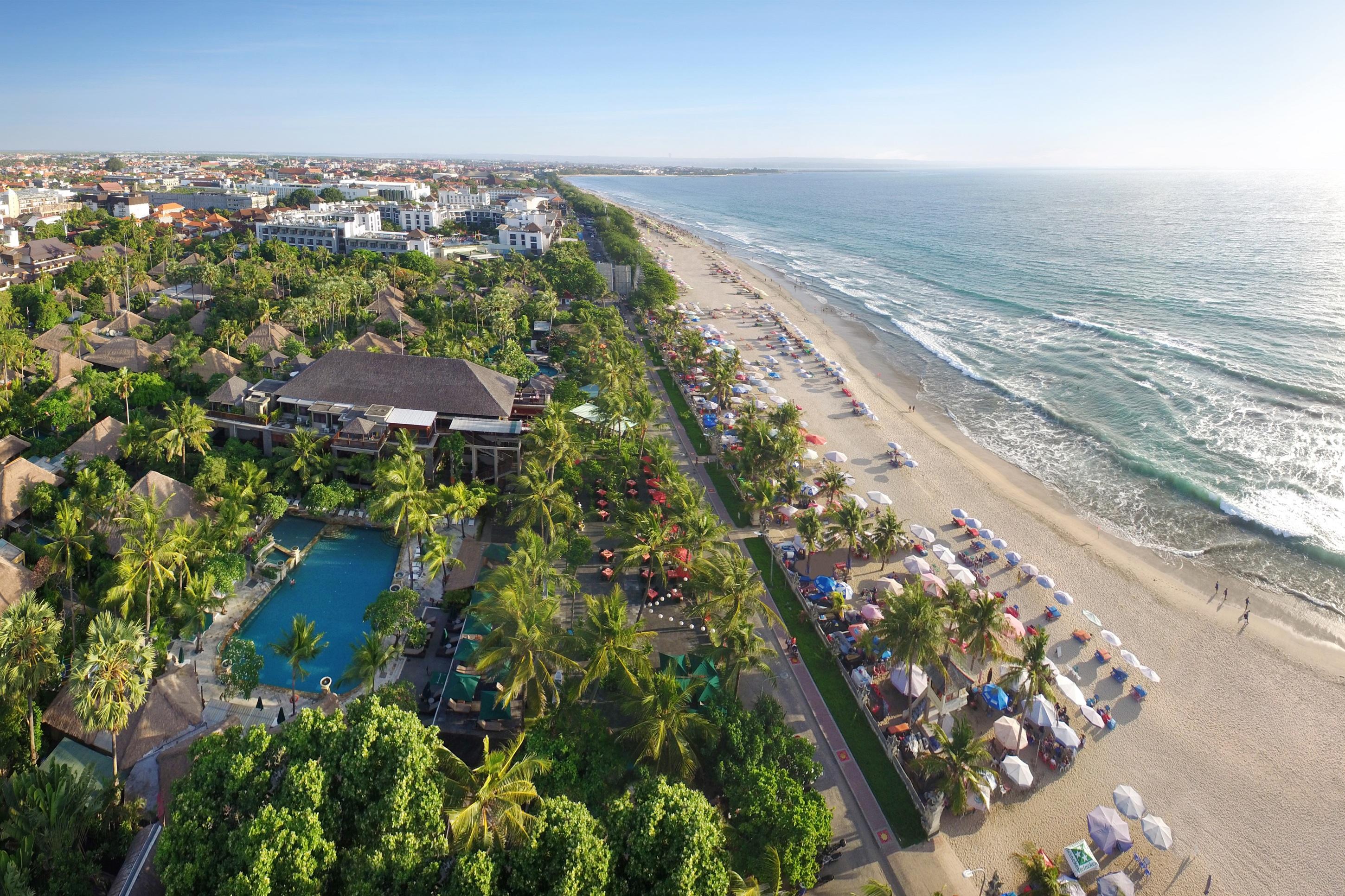 Legian Beach Hotel Exterior photo
