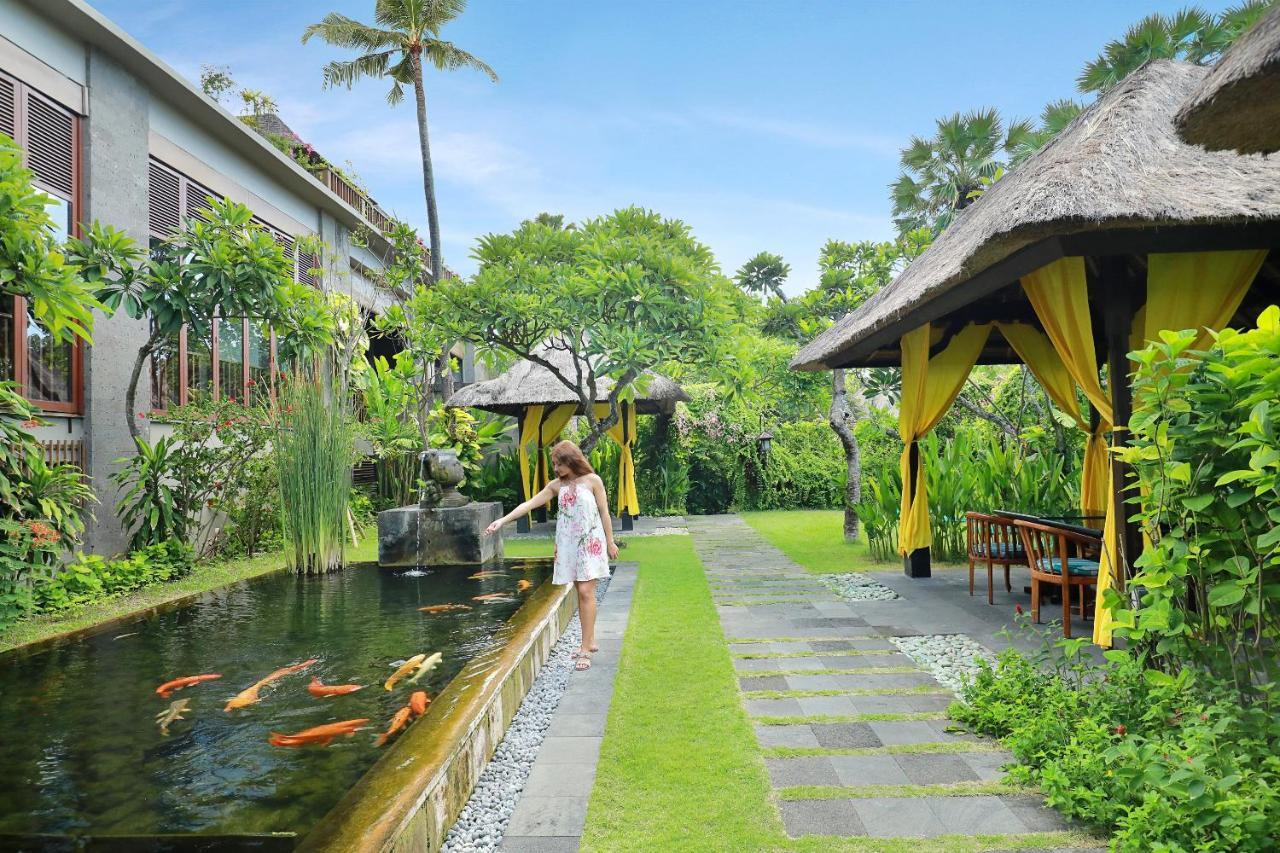 Legian Beach Hotel Exterior photo